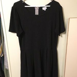 🦄 Lularoe Black Jacquard Amelia🦄